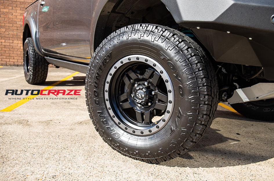 FORD RANGER ANZA MATTE BLACK WITH ANTHRACITE RING